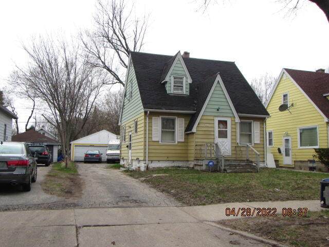 5811 41st St - Photo 1