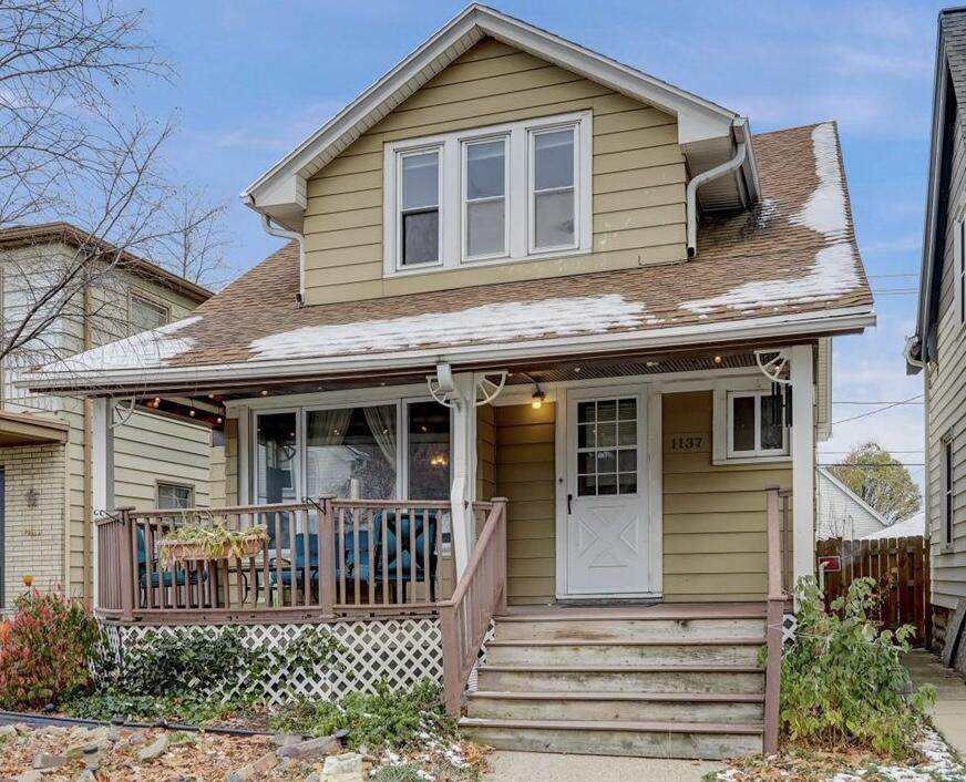 1137 72nd St - Photo 1