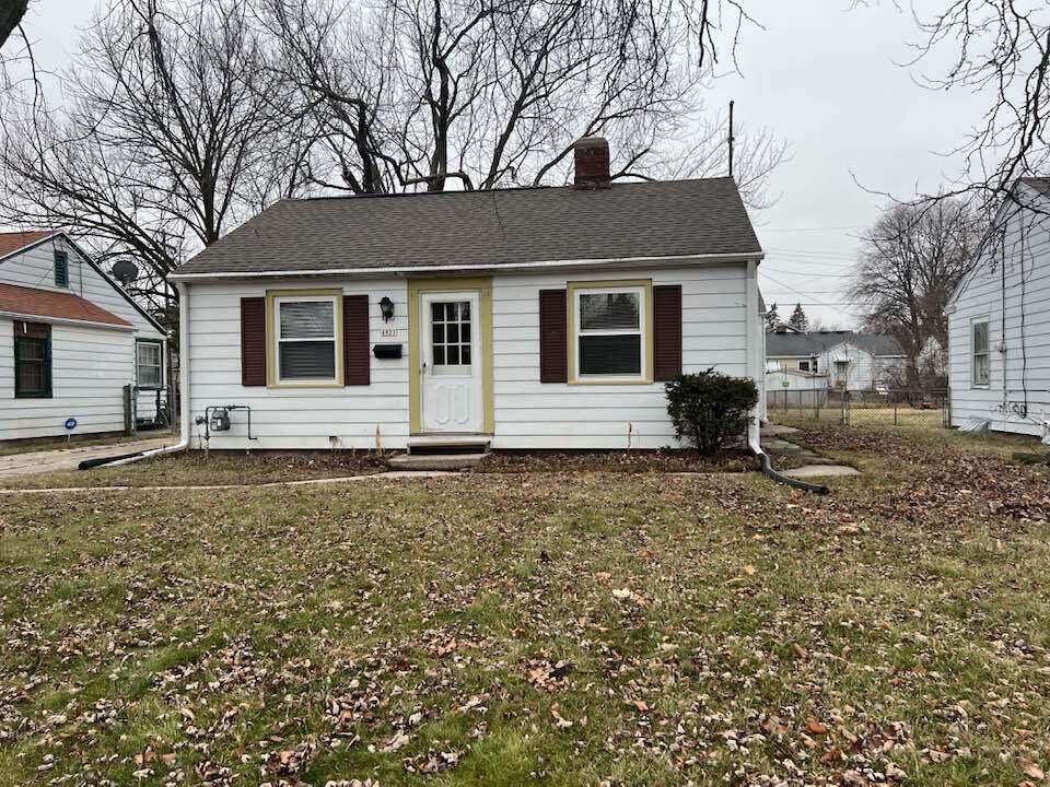 4921 51st Blvd - Photo 1