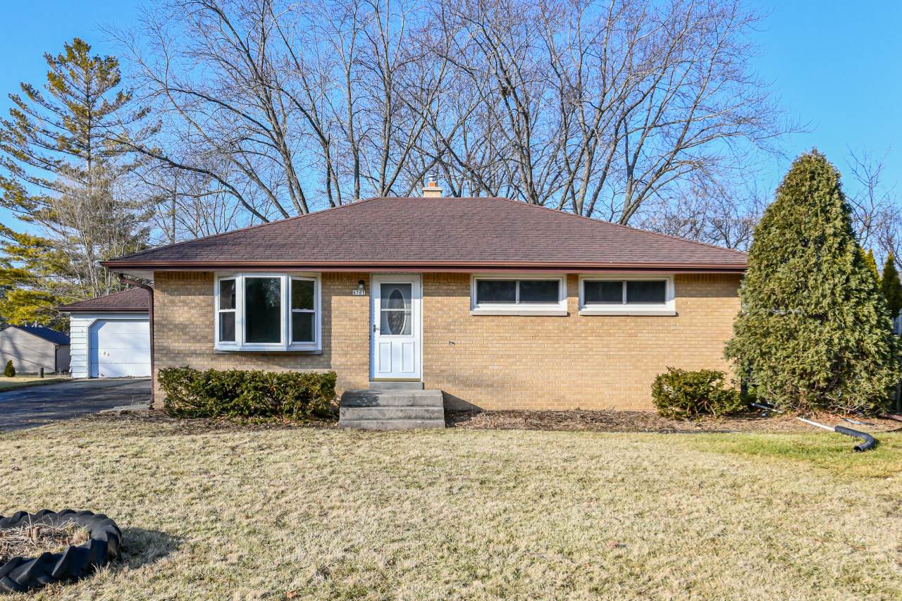 8761 Chicago Rd - Photo 1