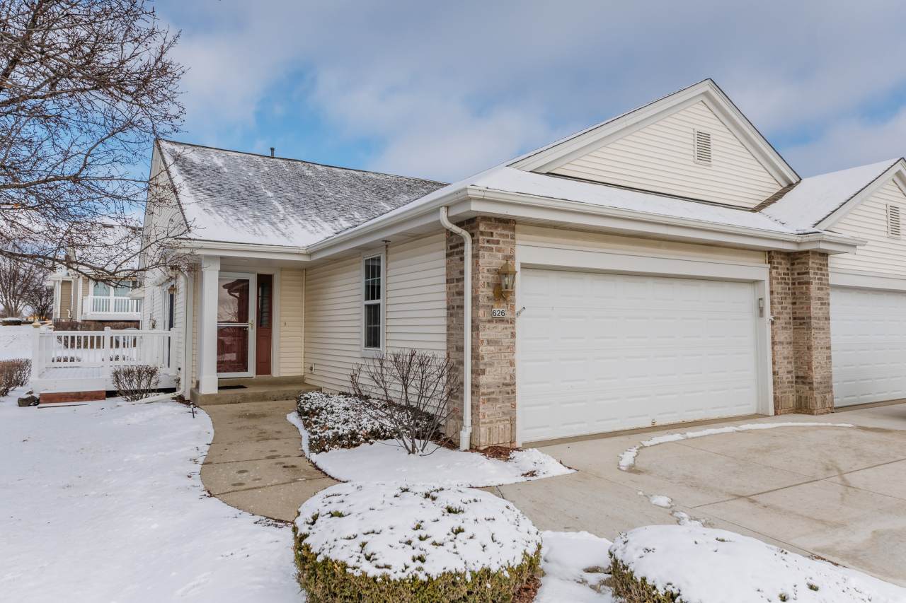 626 Park Dr - Photo 1