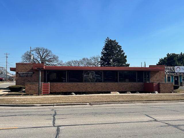 7601 Pershing Blvd - Photo 1