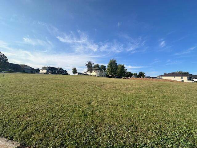 1019 Courtney Dr - Photo 1