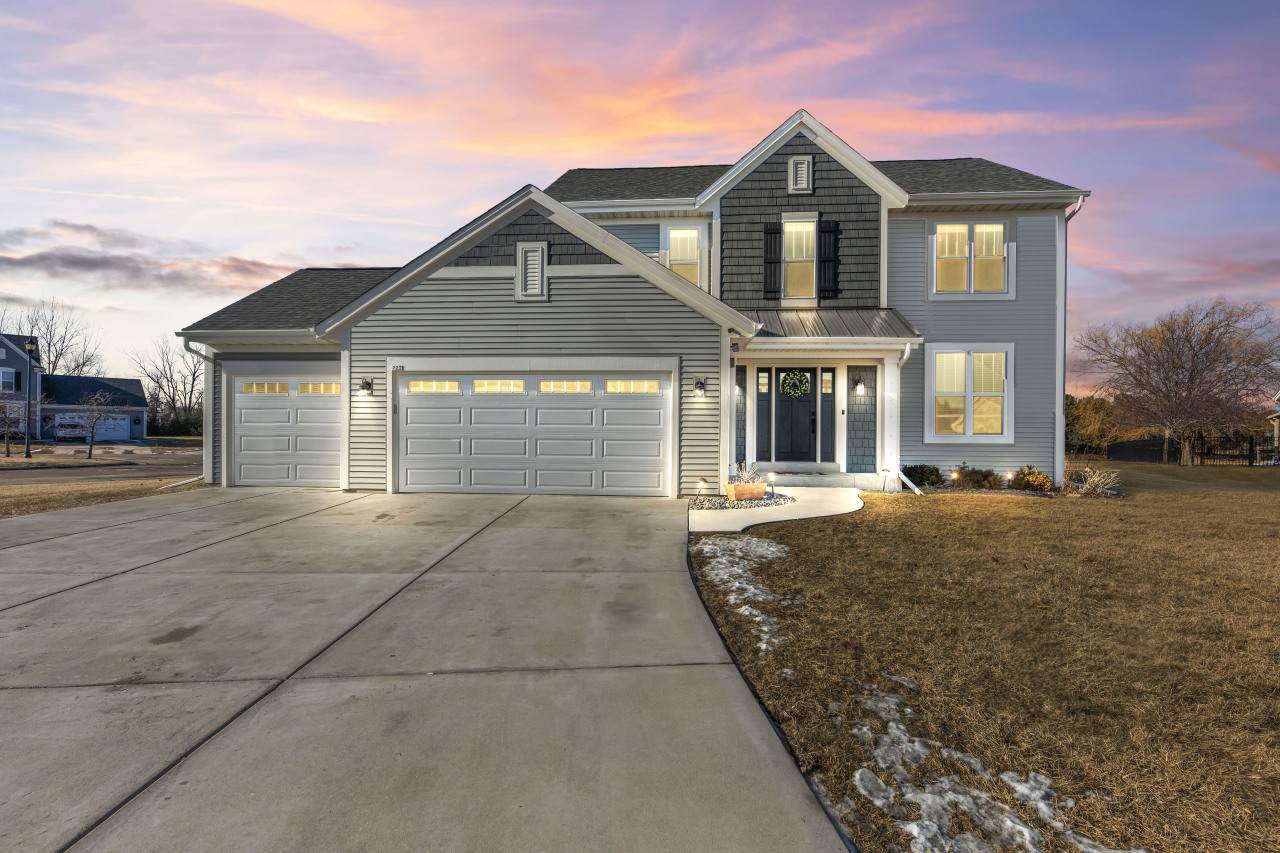 722 Sandy Ln - Photo 1