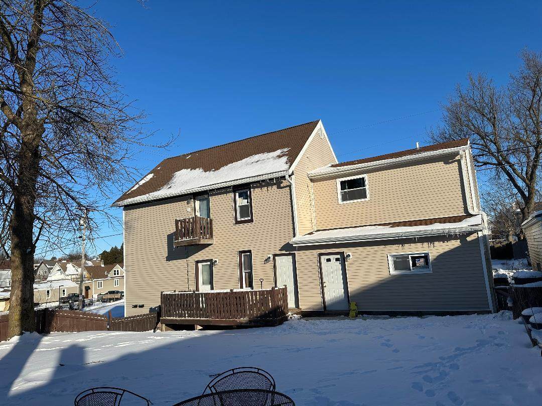 1213 13th St - Photo 1