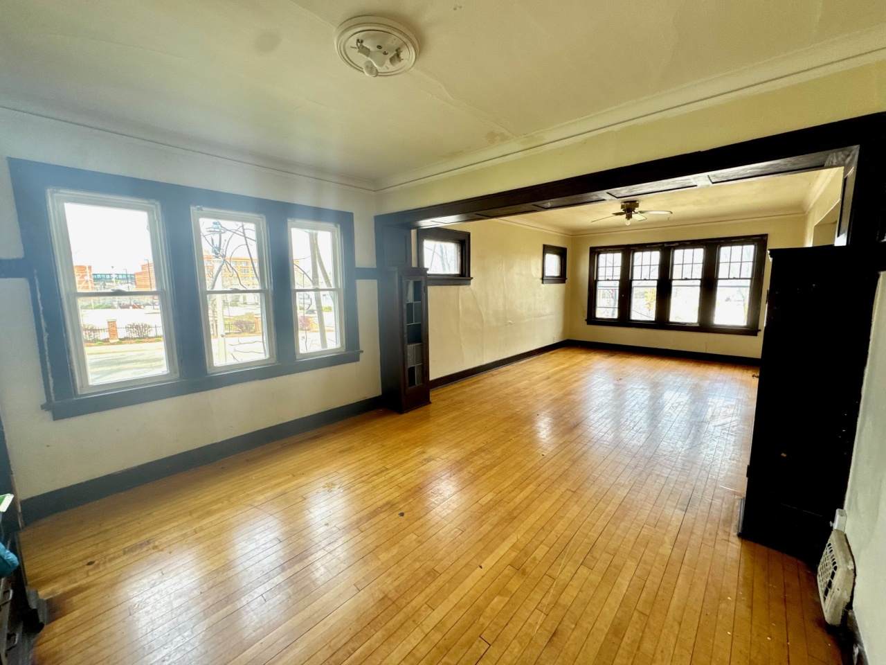 3429 Juneau Ave - Photo 1