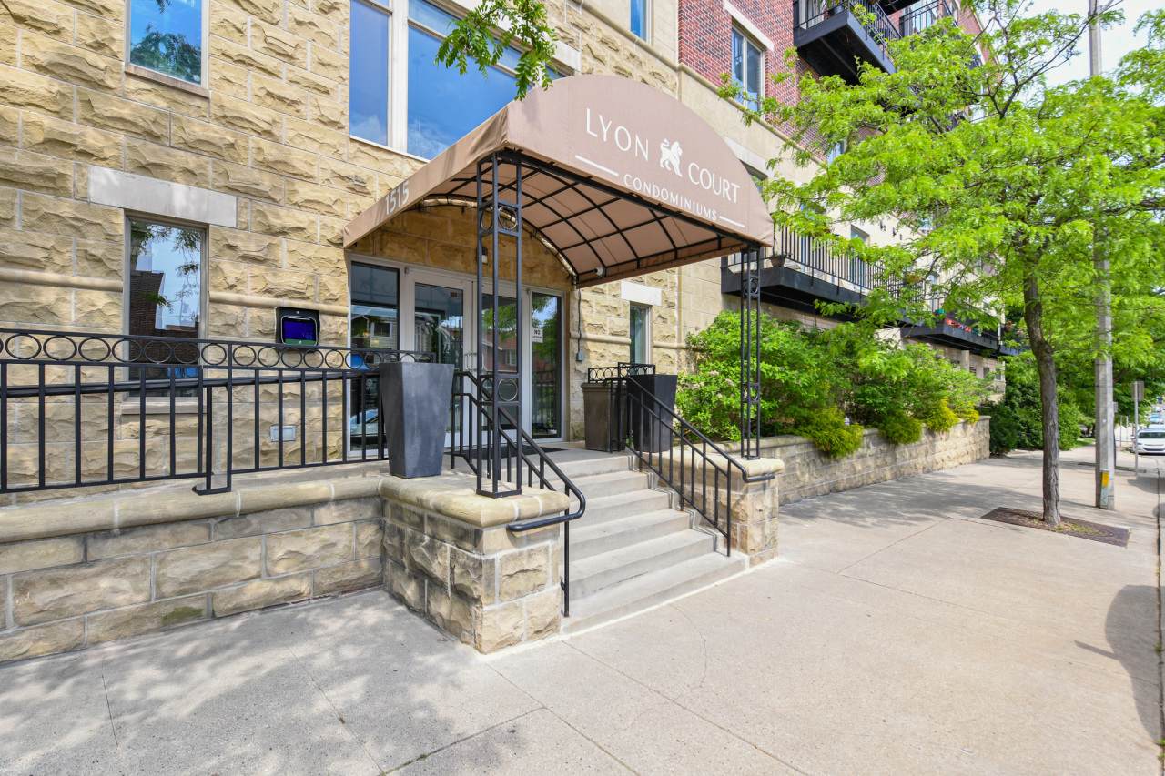 1515 Van Buren St - Photo 1