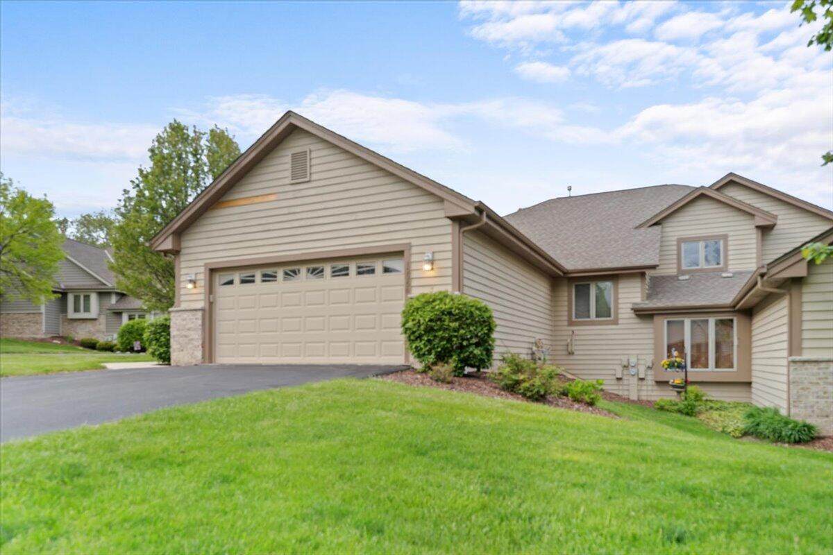 12356 Waterford Ave - Photo 1