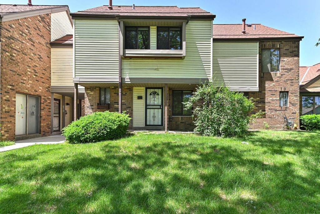 9618 Bradley Rd - Photo 1