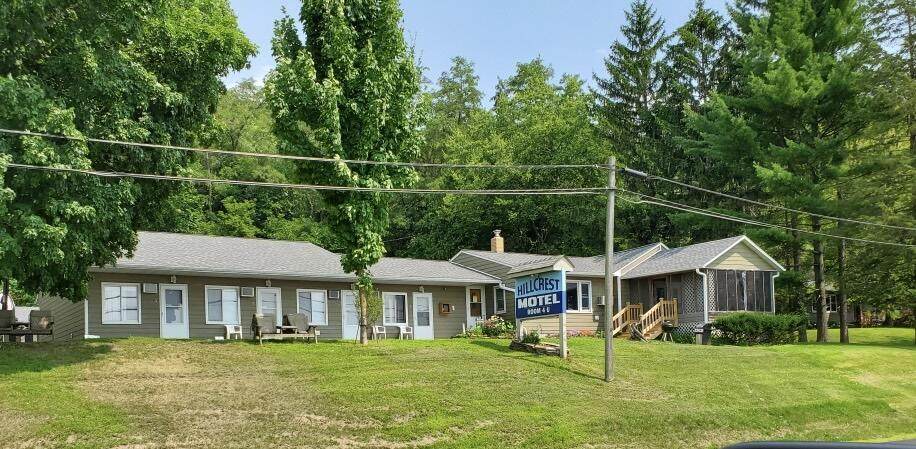 240 State Rd 35 - Photo 1