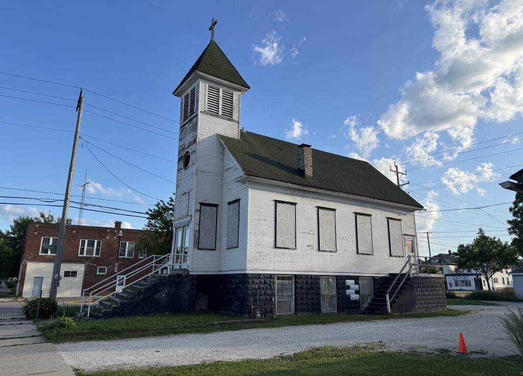 1848 Howe St - Photo 1