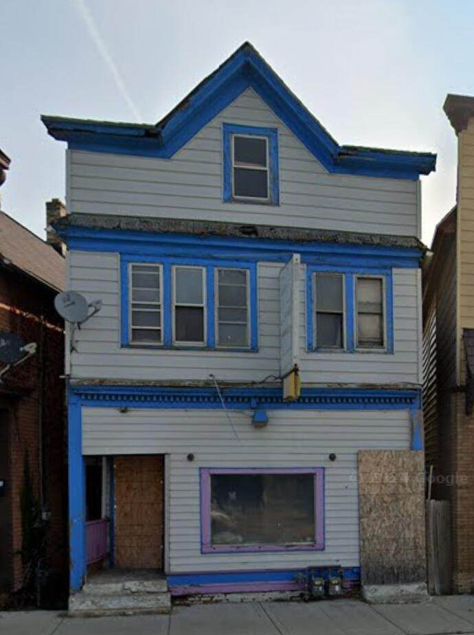 2824 Teutonia Ave - Photo 1