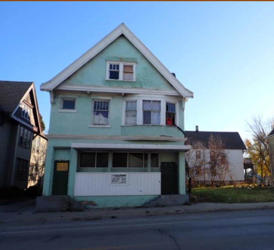 3106 27th St - Photo 1