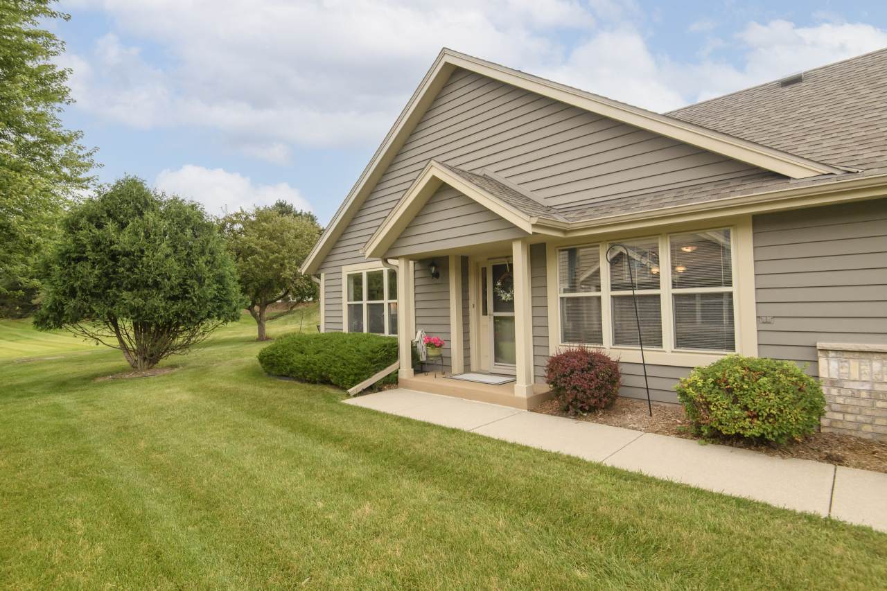 N24W24000 Brandon Oaks Dr - Photo 1