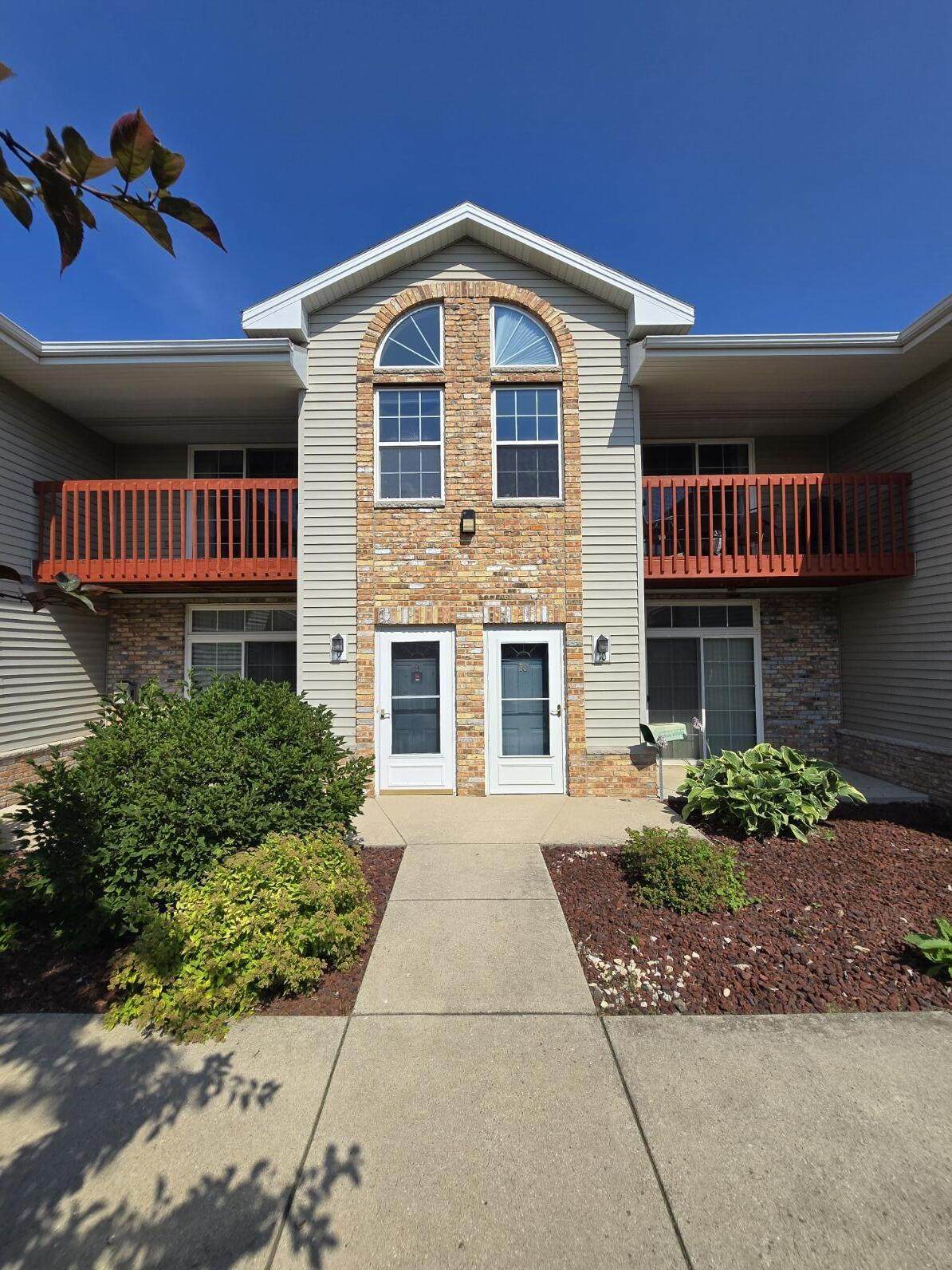 6198 Creekside Dr - Photo 1