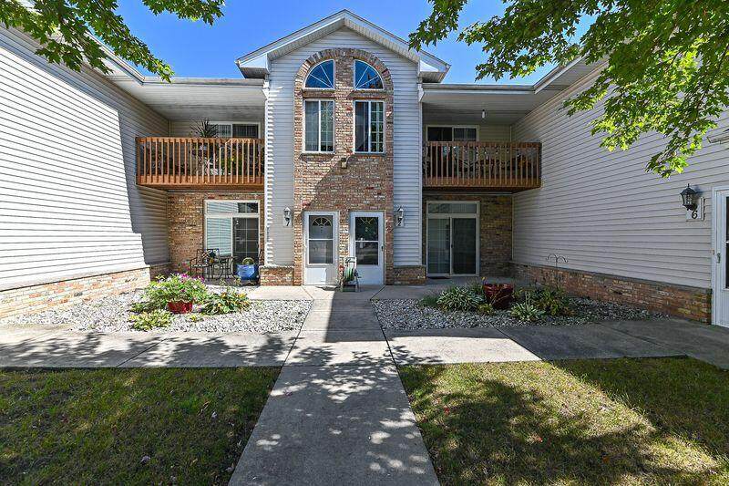 6240 Creekside Dr - Photo 1