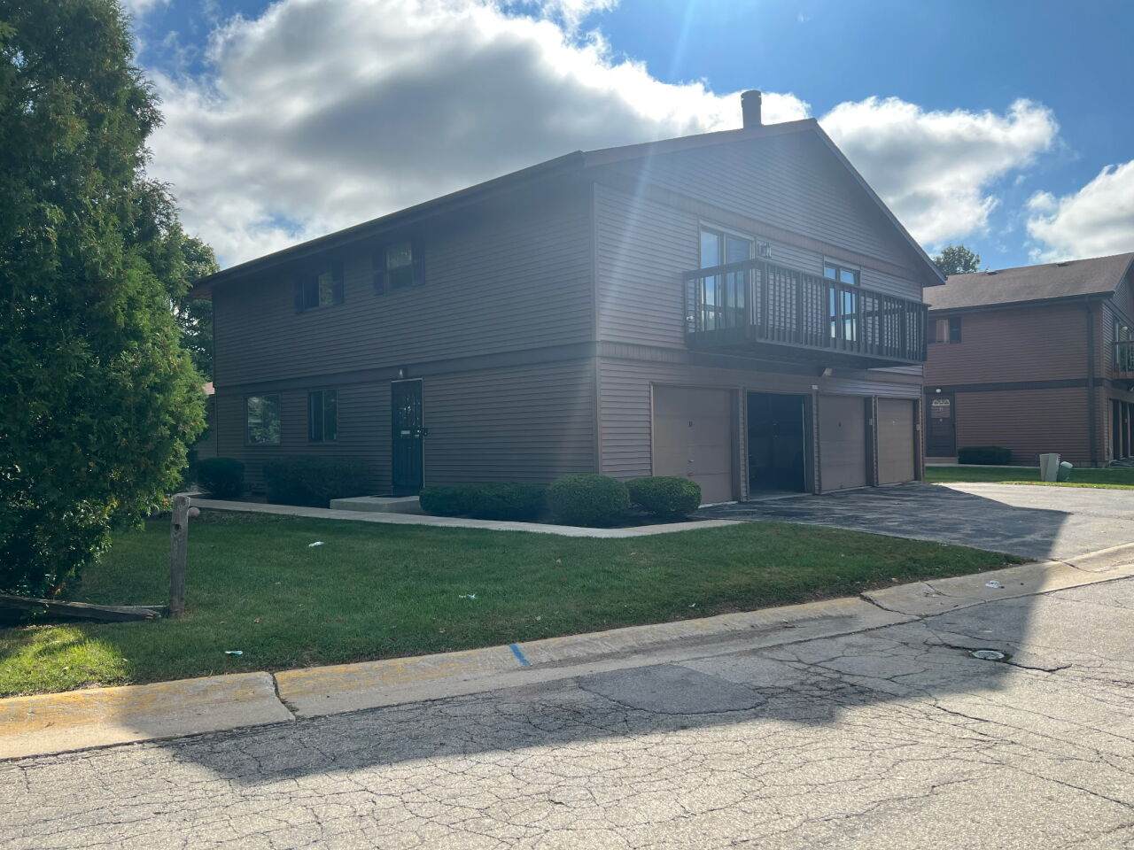 6970 Raintree Ct - Photo 1