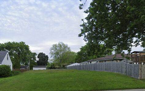 3323 Ramsey Ave - Photo 1