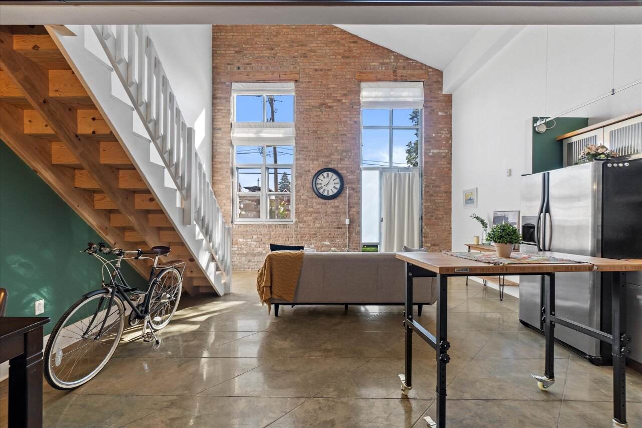 3059 Weil St - Photo 1