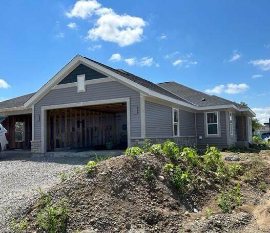 532 Hunter Oaks Blvd - Photo 1