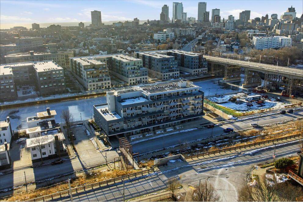 1902 Commerce St - Photo 1