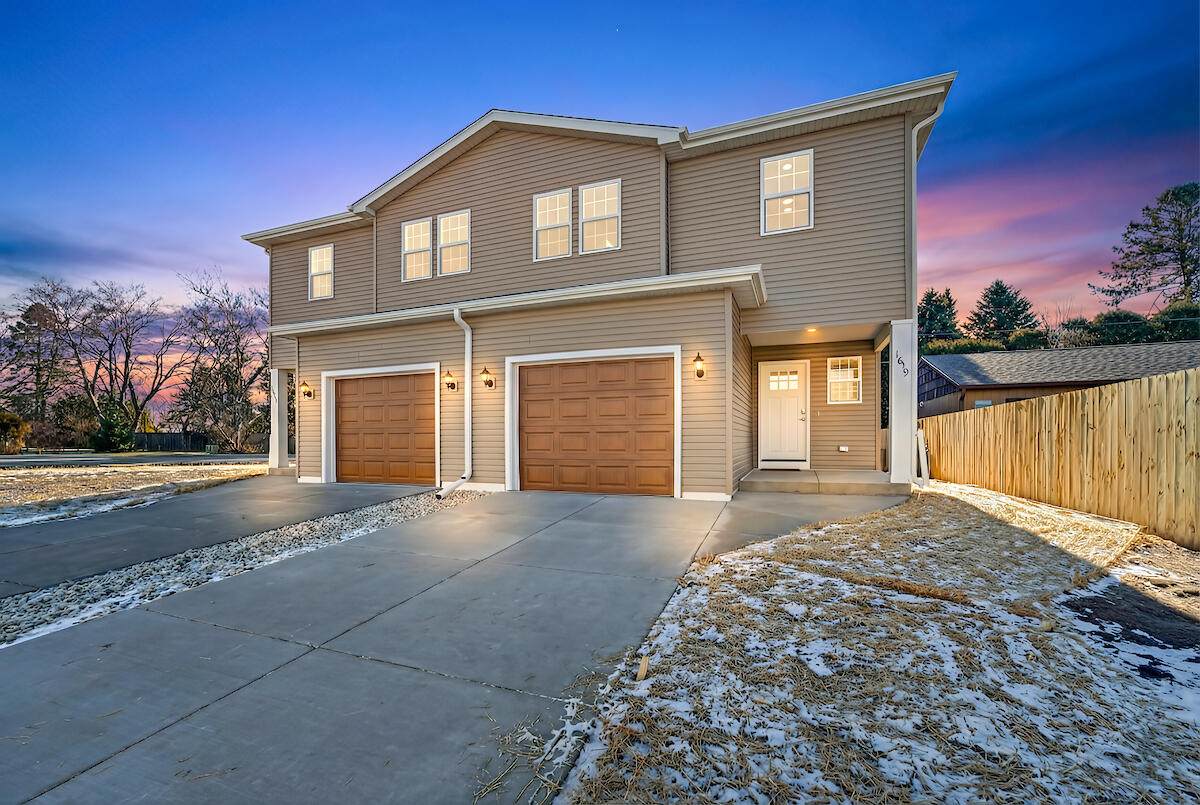 1619 Derby Ave - Photo 1