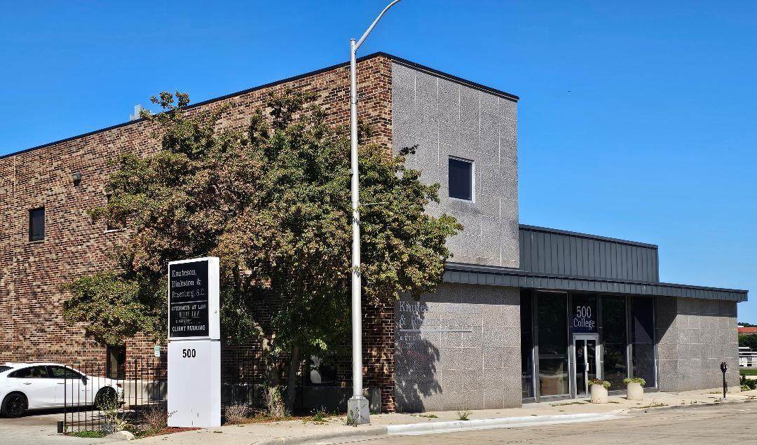500 College Ave - Photo 1