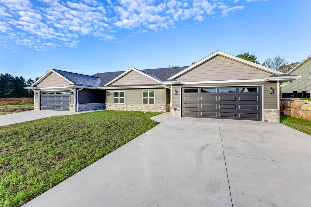 2510 Stoney Brook Ct - Photo 1