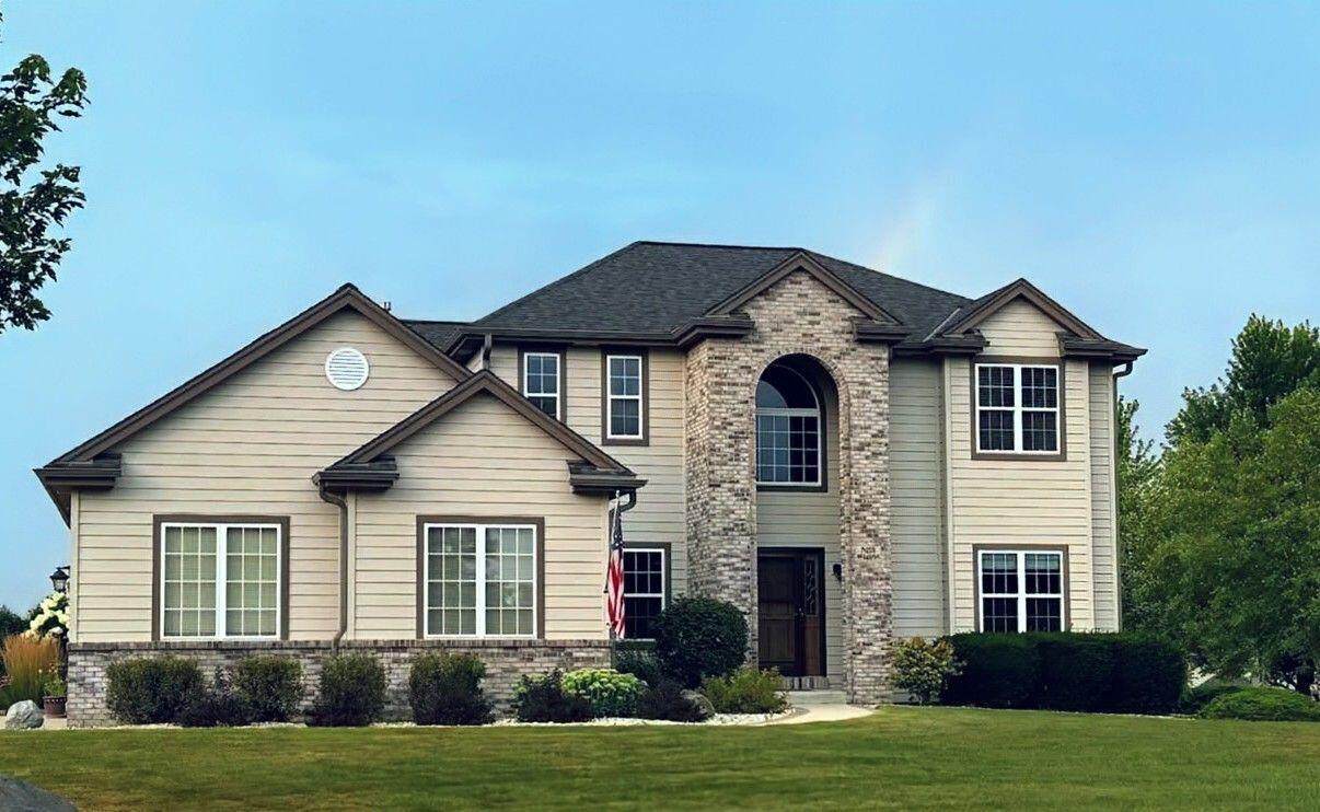 N108W14895 Bel Aire Ln - Photo 1