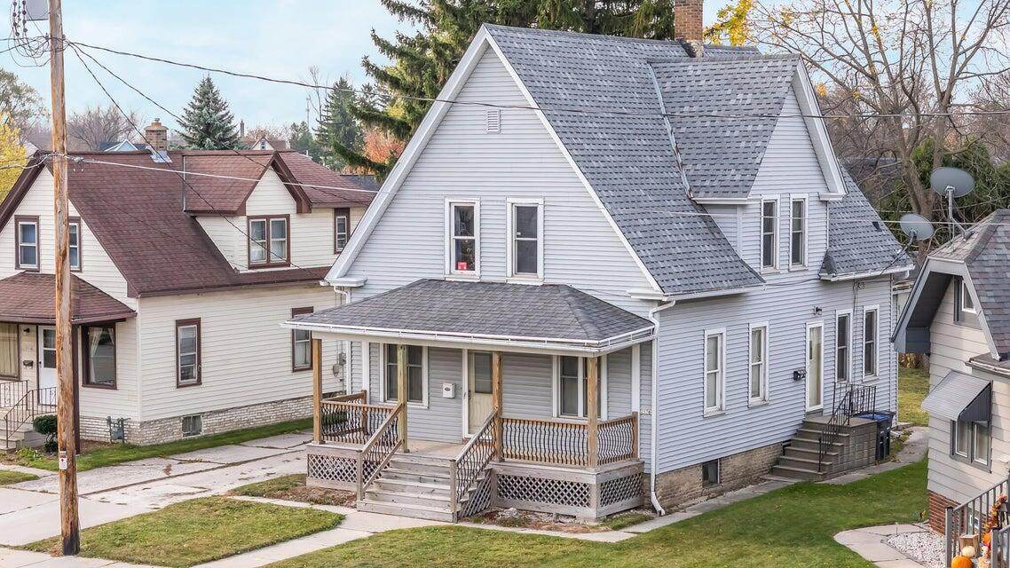 2538 Calumet Dr - Photo 1