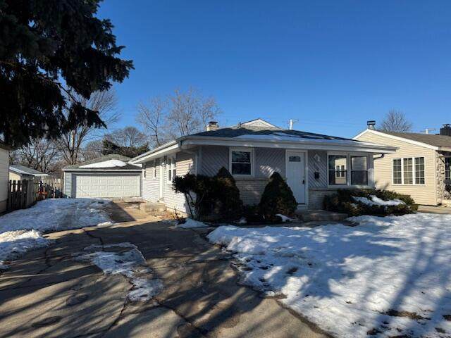 5709 78th St - Photo 1