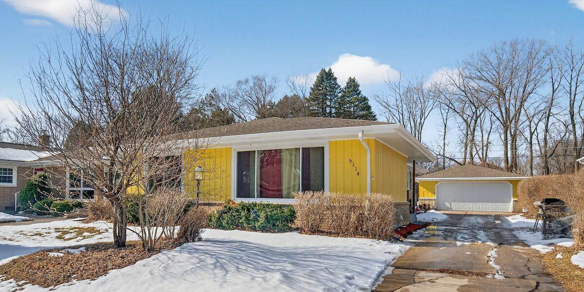 5114 Ruby Ave - Photo 1