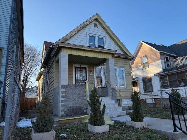 3033 Holton St - Photo 1