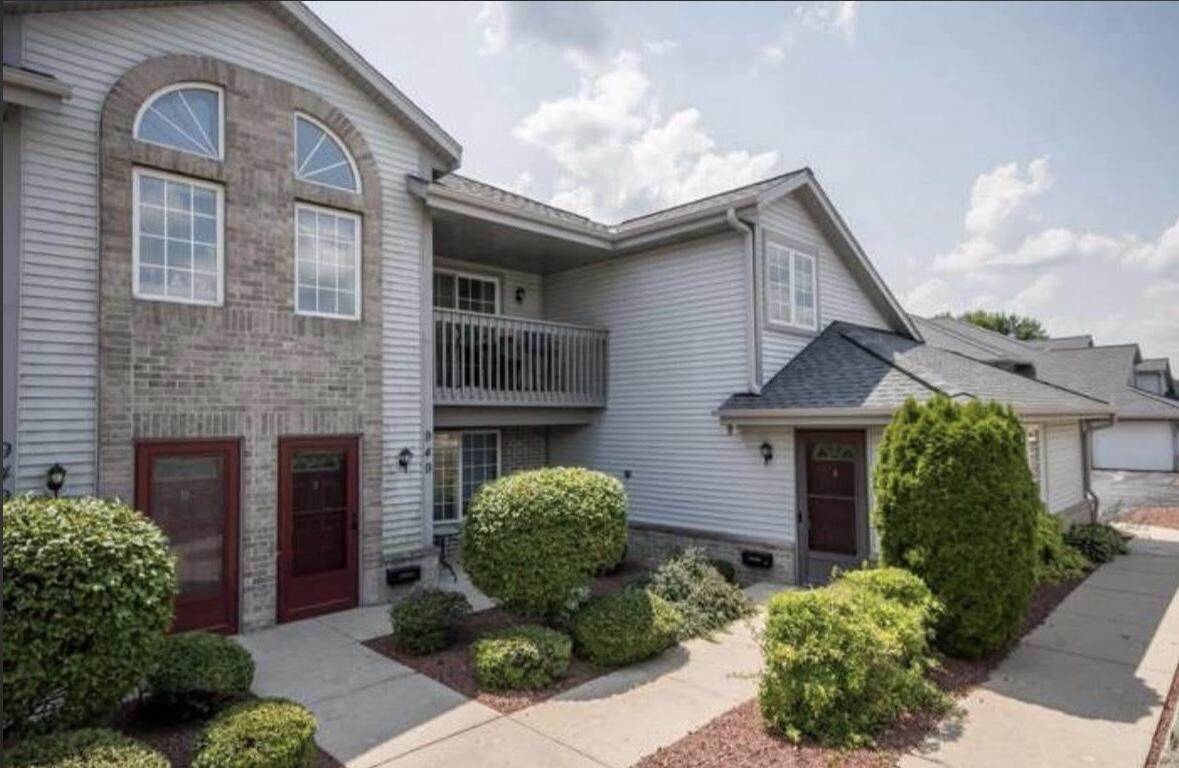 949 Quinlan Dr - Photo 1