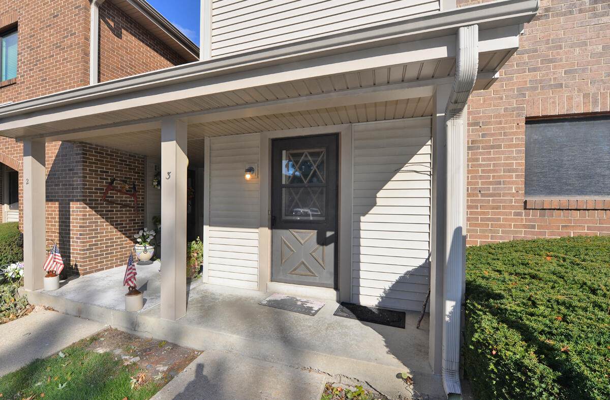 5740 Cambridge Ln - Photo 1