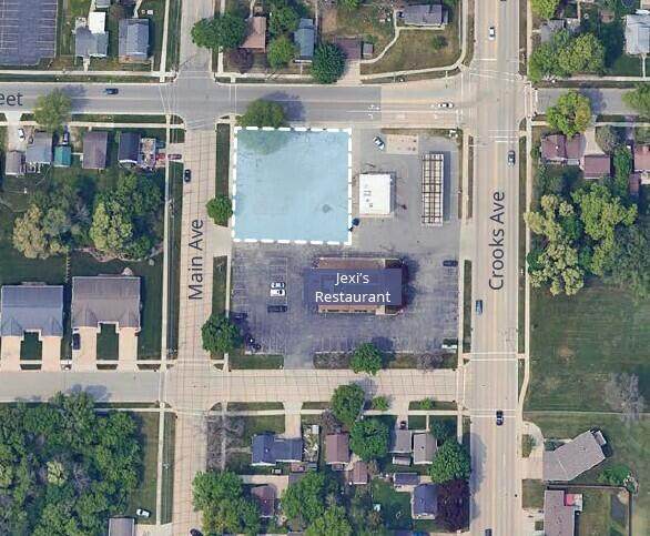 1000 Main Ave - Photo 1
