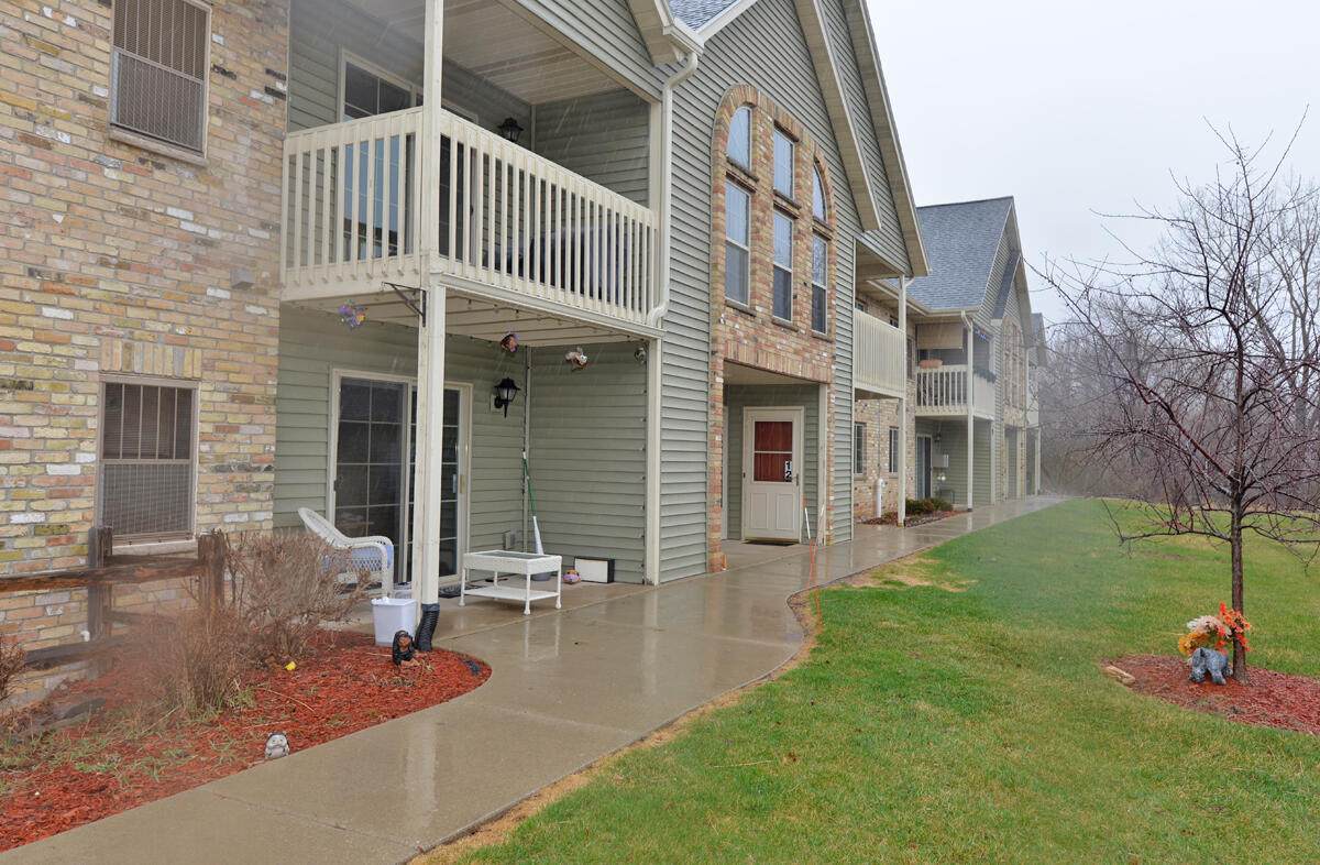3650 Barbara Ct - Photo 1