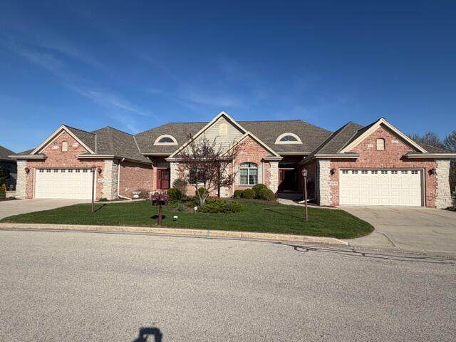 6837 Greyhawk Ct - Photo 1