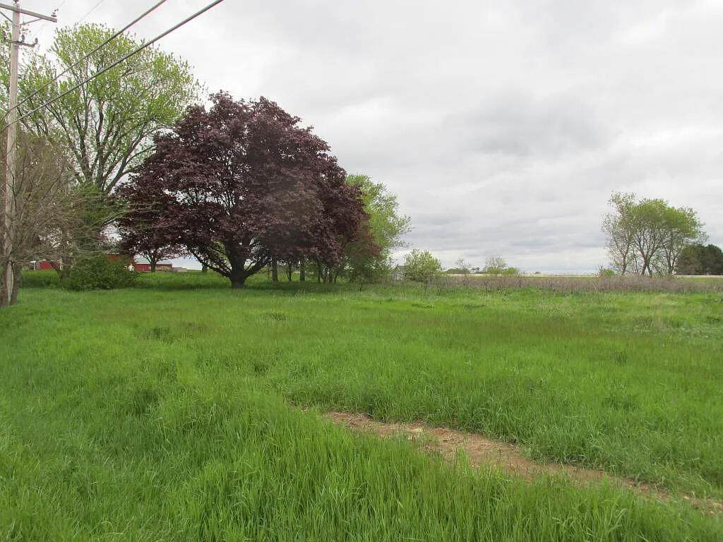38702 60th St - Photo 1