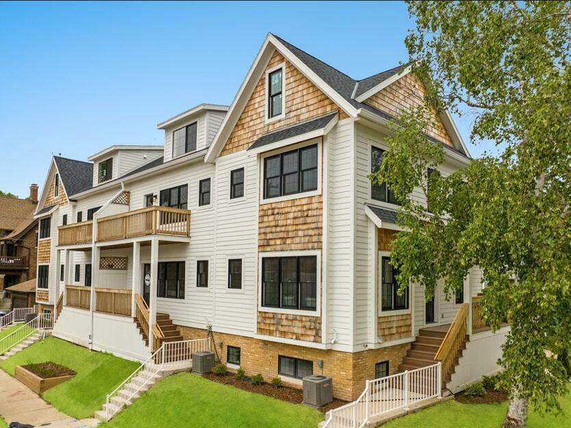 2606 Park Pl - Photo 1