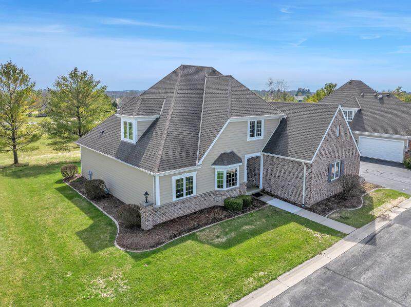 255 Fairway Meadows Ln - Photo 1
