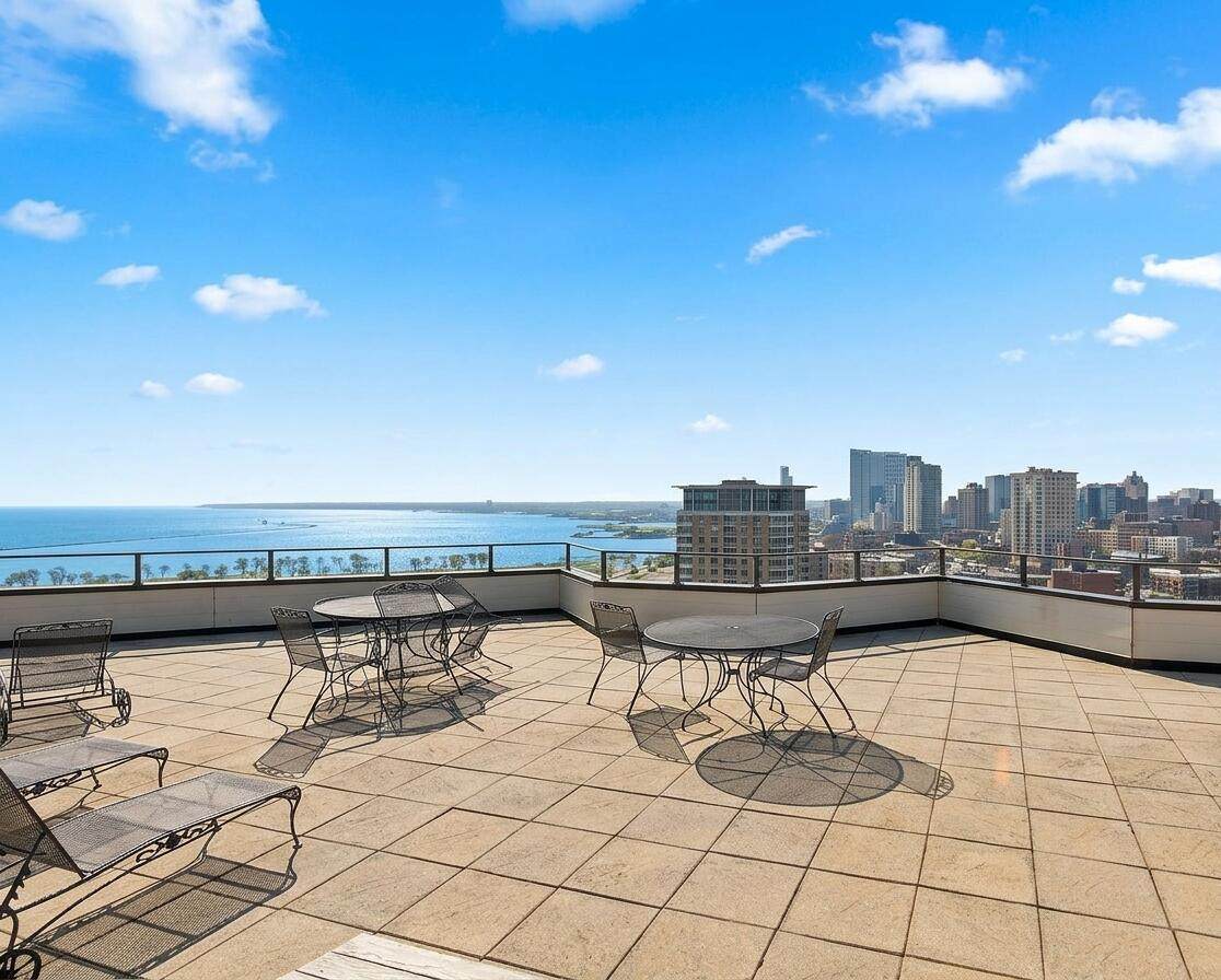 1633 Prospect Ave - Photo 1