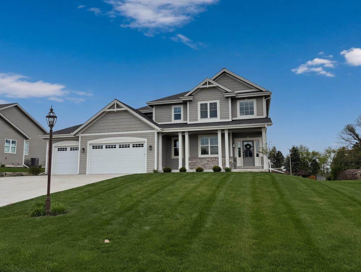 S54W25487 Pebble Brook Ct - Photo 1