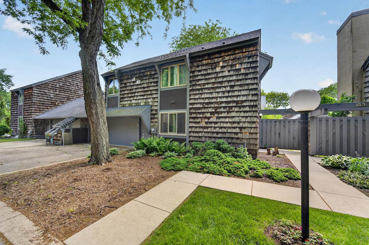 152 Lakefield Ct - Photo 1
