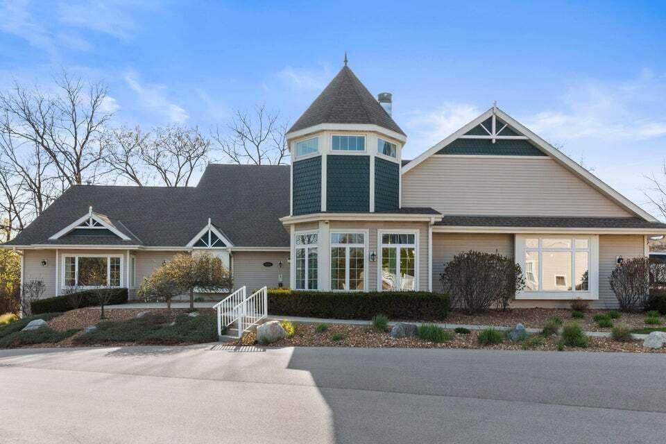 6195 Walnut Ln - Photo 1