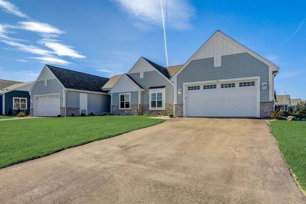 1356 Prairie Creek Cir - Photo 1