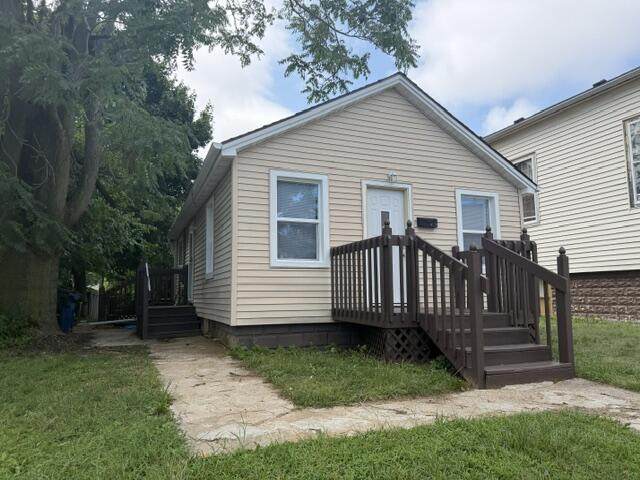 1236 Villa St - Photo 1