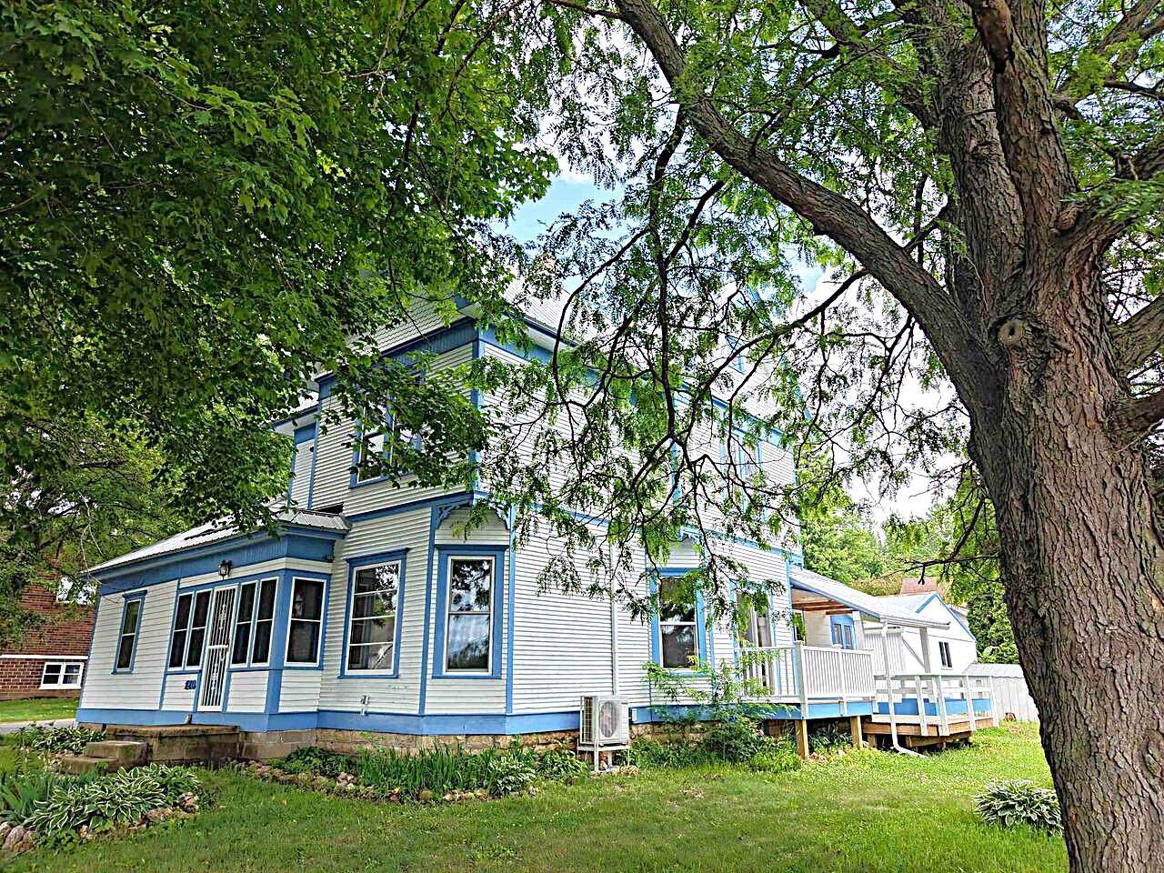 120 State St - Photo 1