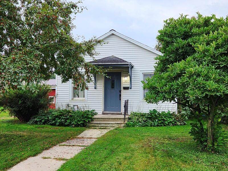 315 Monroe St - Photo 1