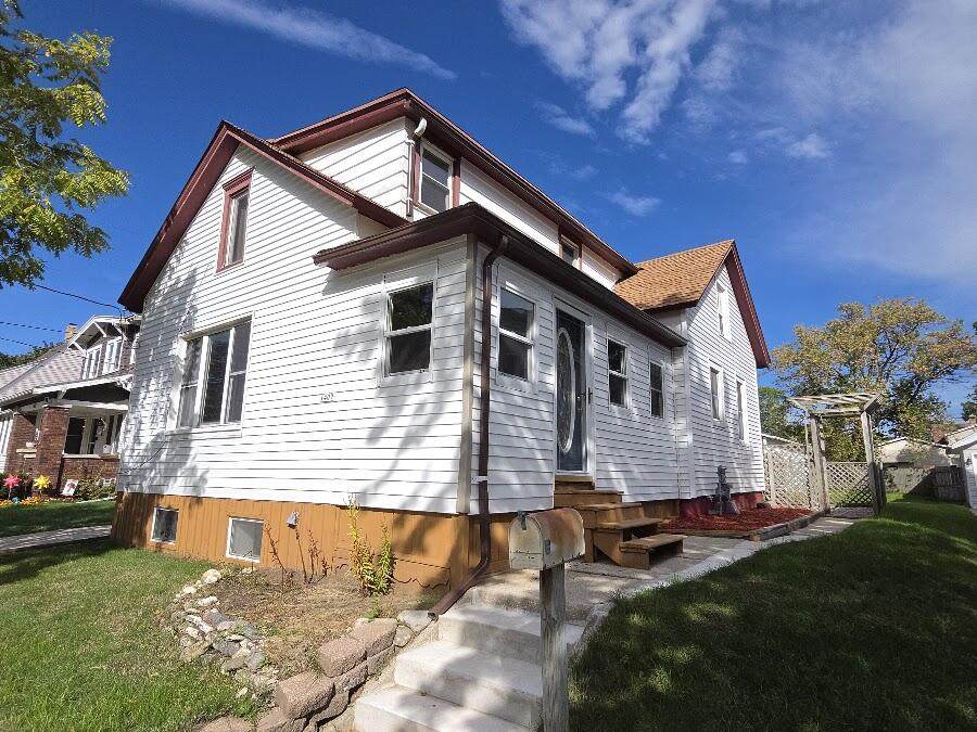 1409 16th St - Photo 1